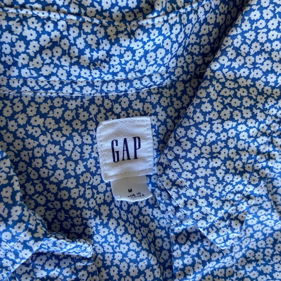 GAP Floral Blue Button Up & Pink Sweater (Bundle of 2!) - Picture 4 of 9